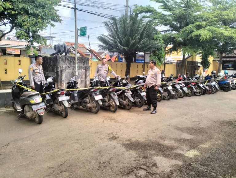 Polsek Pagaden Razia dan Amankan Puluhan Motor Milik Pelajar SMP