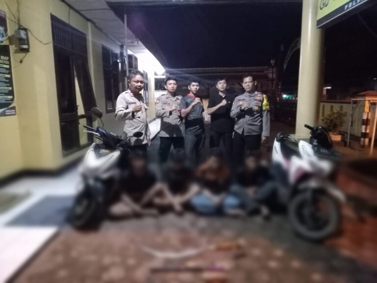 Polsek Binong Gagalkan 4 Remaja Yang Hendak Perang Sarung. 