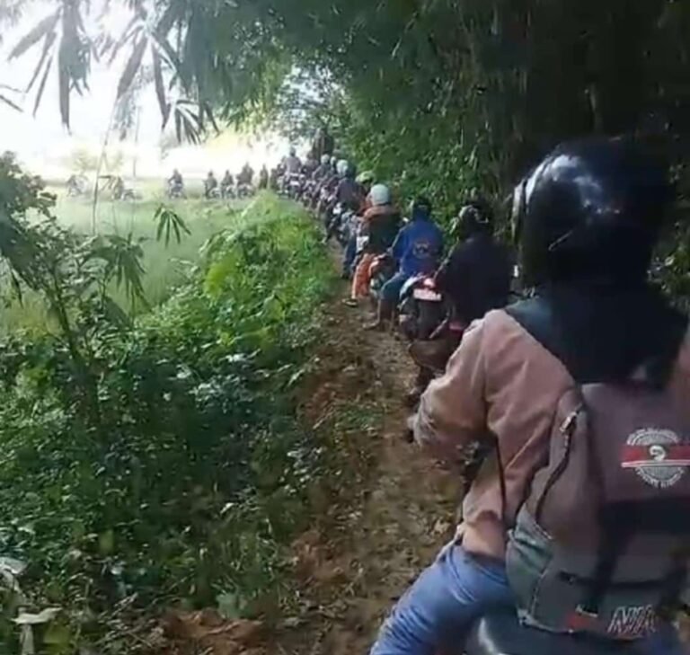 Ribuan Warga Dua Kecamatan di Selatan Karawang Resah, Jembatan Cicangor Belum Kunjung Kelar