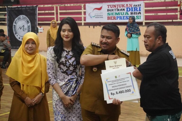 Bupati Subang Buka Acara Pekan Olah Raga Pelajar (POP) Tahun 2025