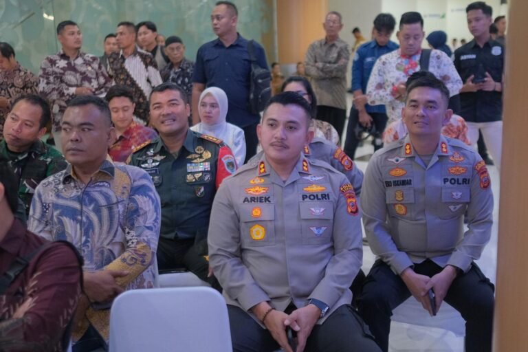 Kapolres Subang Menghadiri Kegiatan Regional Summit Yang Diselenggarakan Oleh Kementerian Dalam Negeri RI Bekerja Sama Dengan Detikcom Di Bandara Udara Internasional Jawa Barat (BIJB), Kertajati Kabupaten Majalengka.