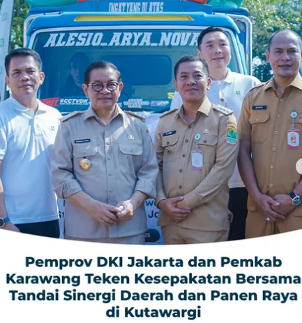 Pemprov DKI Jakarta dan Pemkab Karawang Teken Kesepakatan Sinergi Pengembangan Daerah dan Panen Raya di Kutawargi