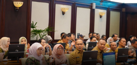 Pemkab Karawang Perkuat Strategi Pengelolaan Sampah Lewat Rakor se-Jawa Barat