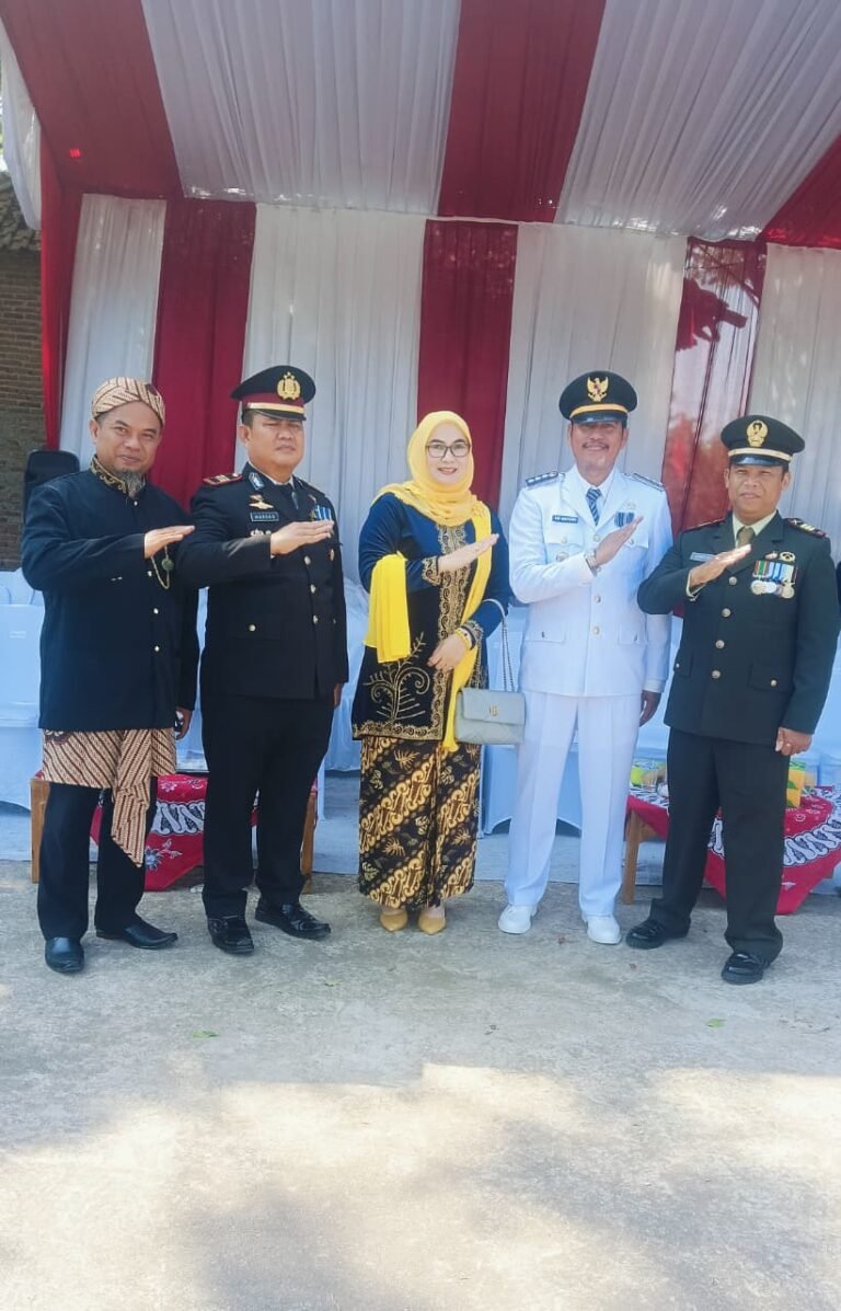 Anggota DPRD Kab. Karawang Saidah Anwar,SH Hadiri HUT RI ke-80 di Kecamatan Pedes.