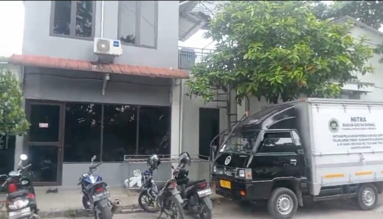 Gedung Koperasi Wartawan dibiayai APBD Karawang, diduga berlaih Fungsi Jadi Usaha Catering MBG